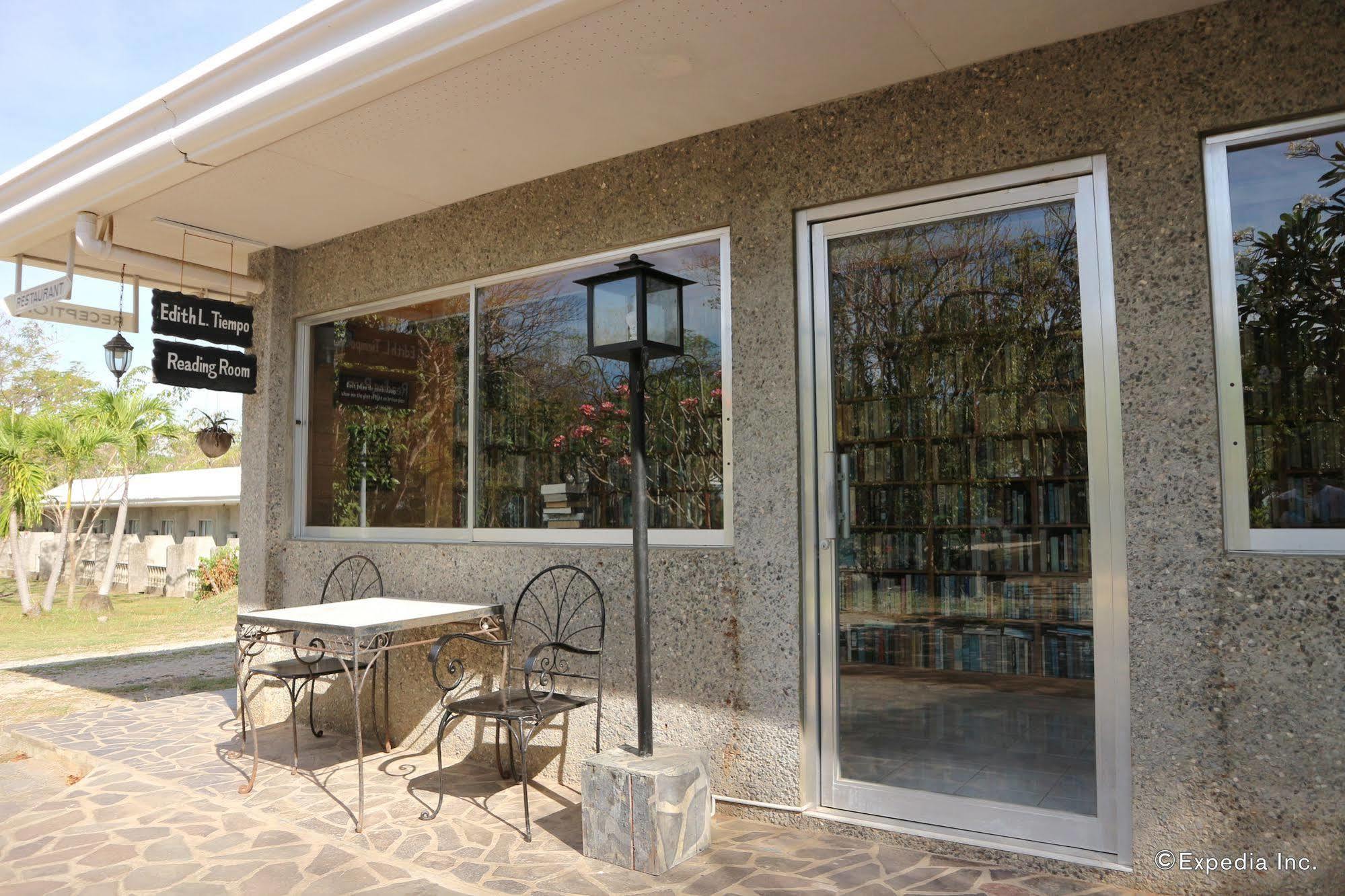 Antulang Beach Resort Siaton Kültér fotó