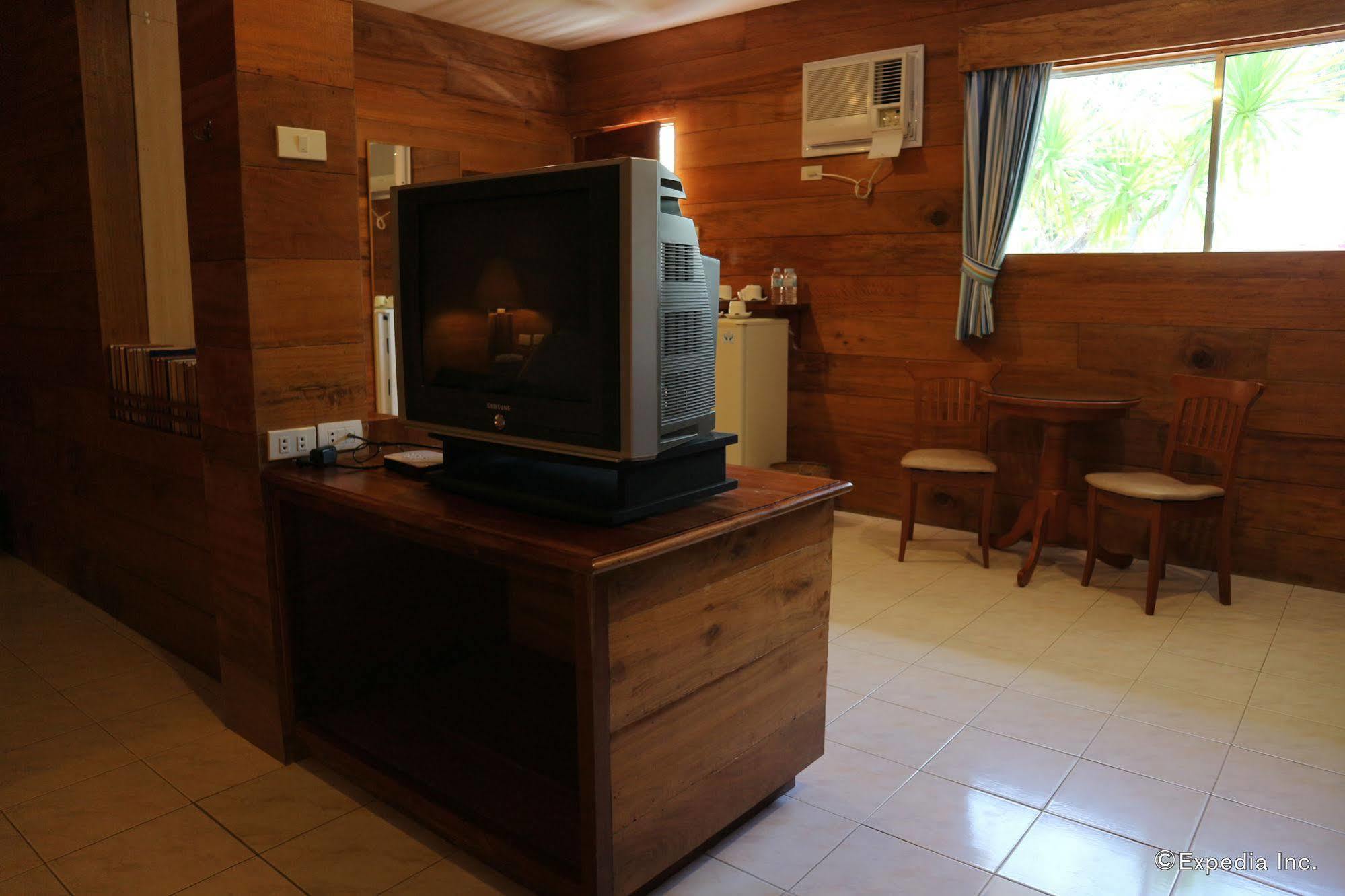 Antulang Beach Resort Siaton Kültér fotó
